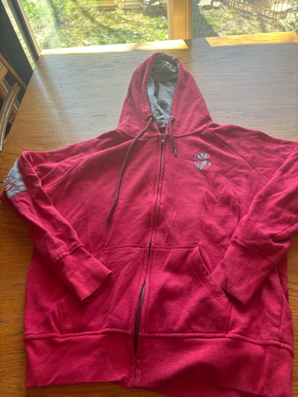 Women’s Wisconsin Badger Full Zip Hoodie Size L